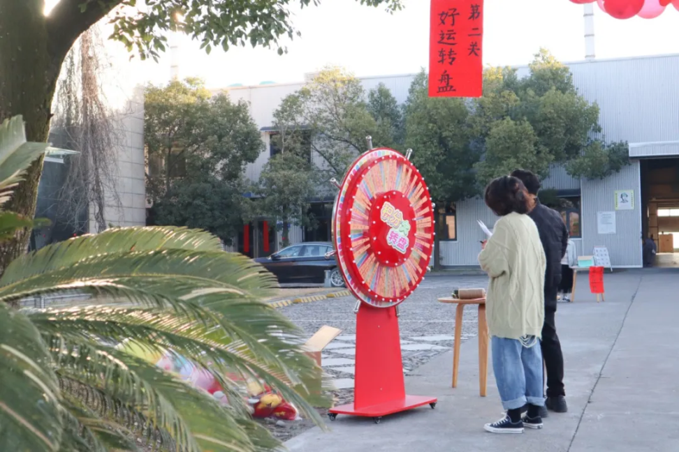 q44z08lp.bmp q44z08lp.bmp